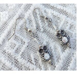 Adorable Silver Owl Dangle Earrings